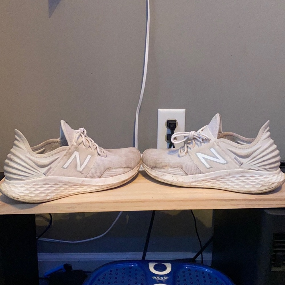 New Balance Fresh Foam Roav Triple White